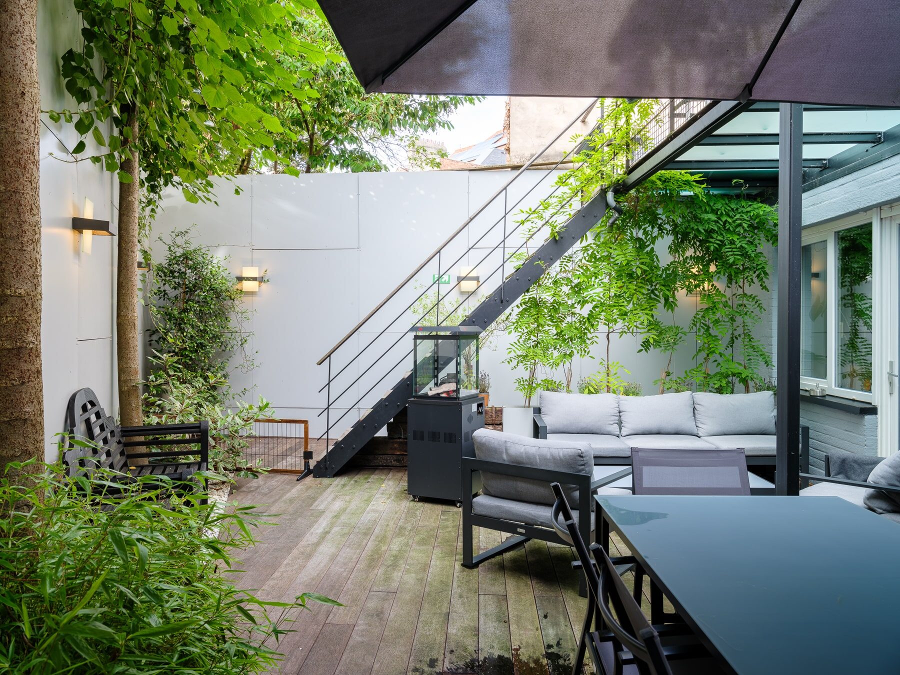 Instapklaar centraal gelegen authentiek herenhuis met tuin, foto 1