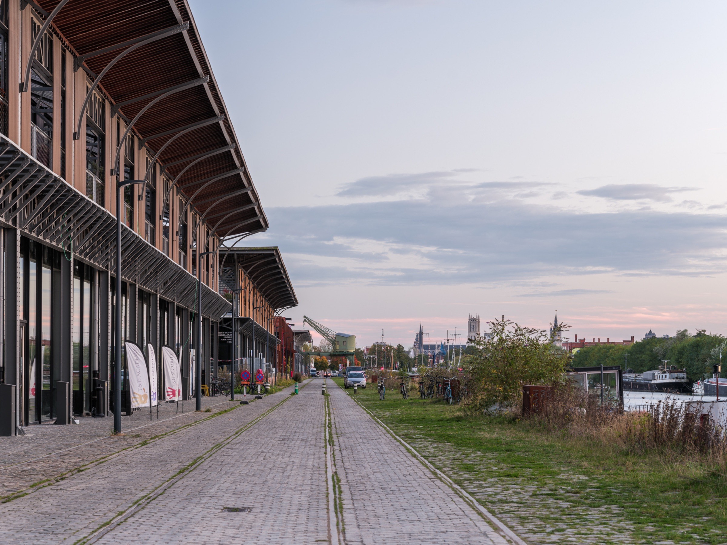 Gent bij zonsondergang